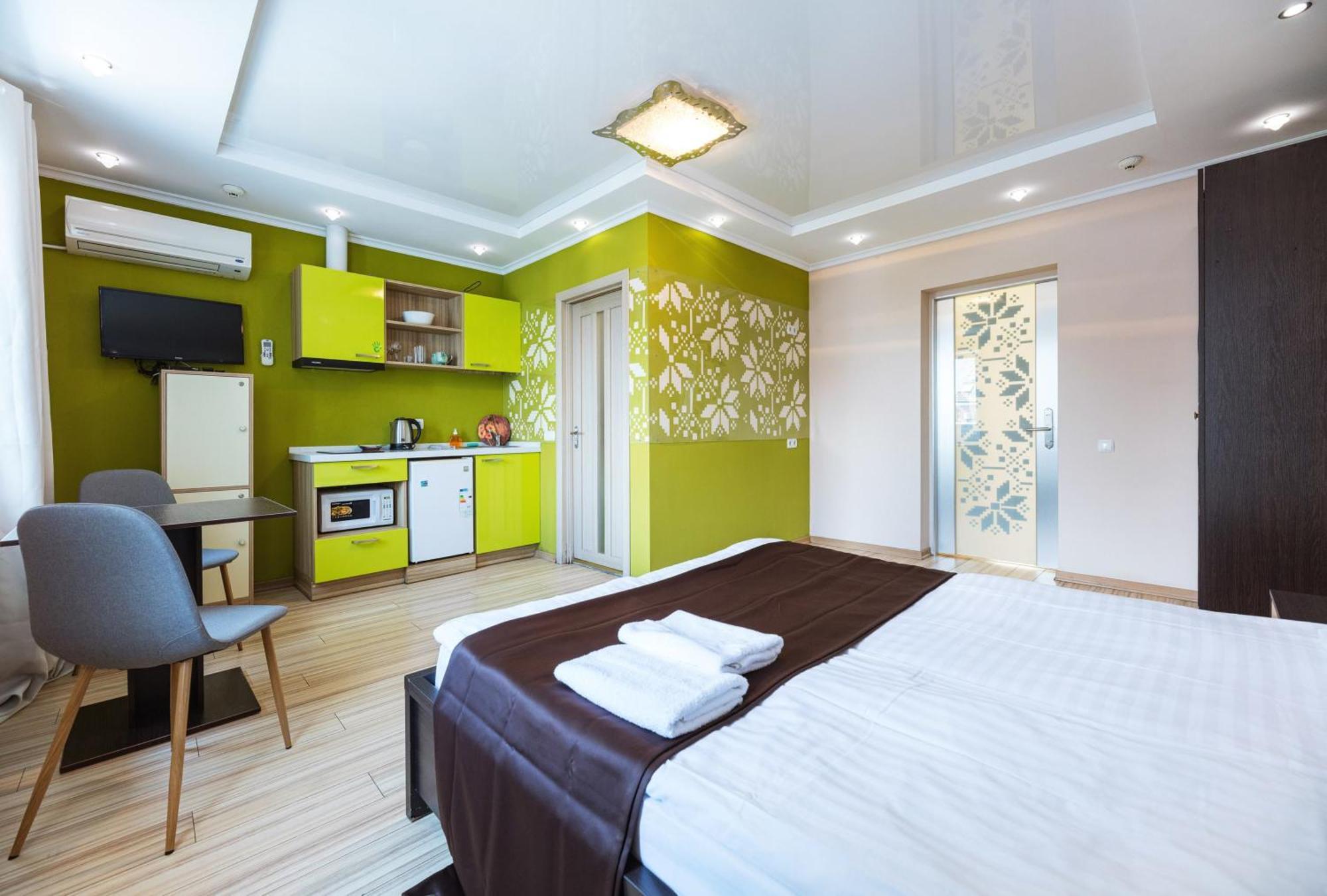 Guest House "Vladimirskaya 42" Kyiv Exterior foto