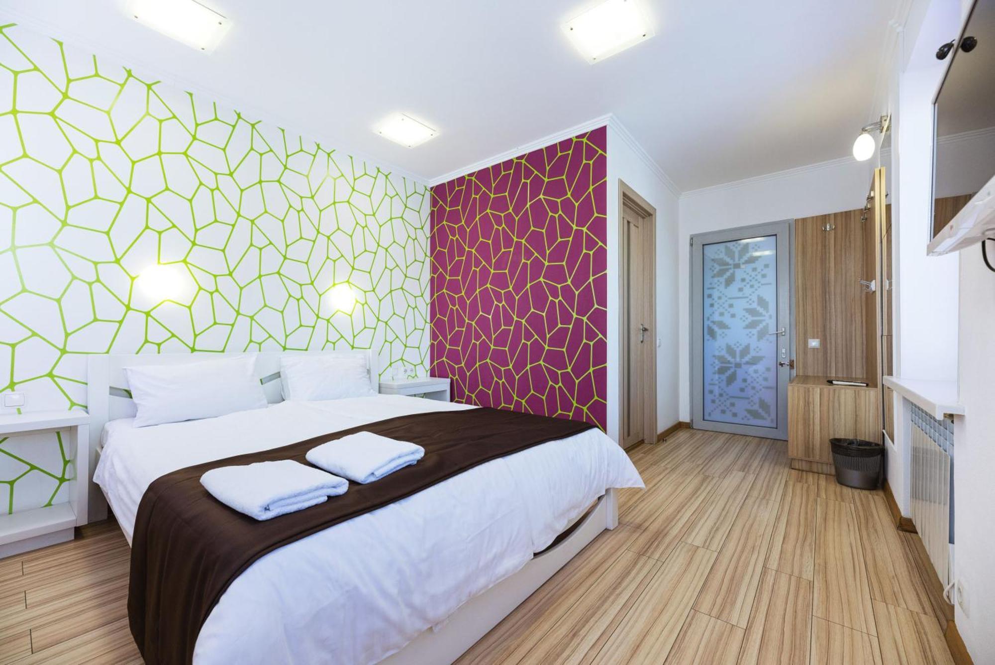 Guest House "Vladimirskaya 42" Kyiv Exterior foto