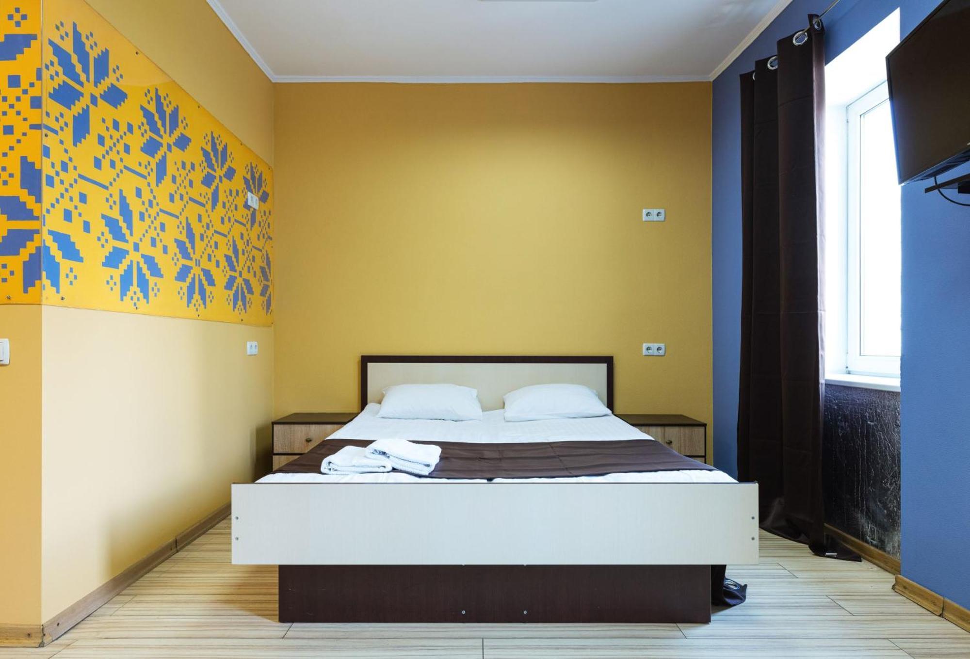 Guest House "Vladimirskaya 42" Kyiv Exterior foto