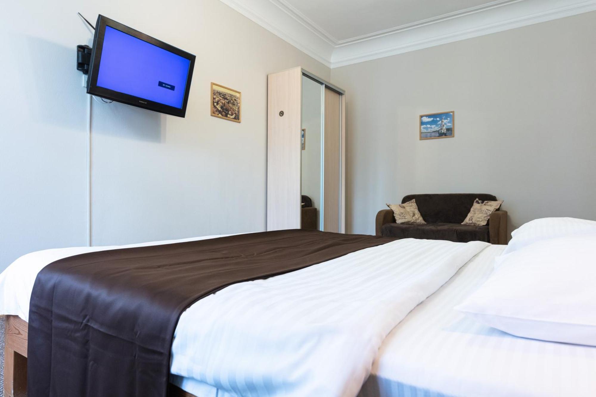 Guest House "Vladimirskaya 42" Kyiv Exterior foto