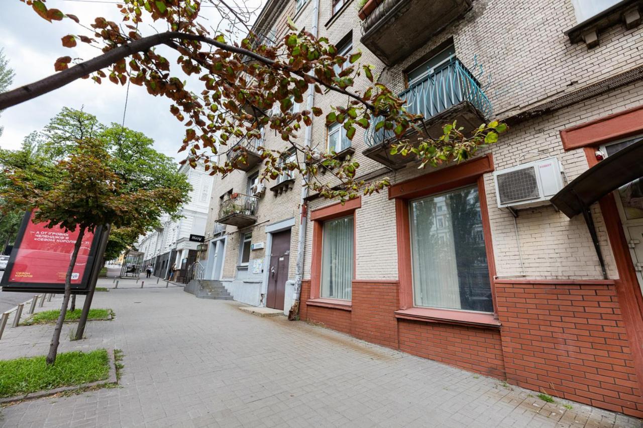 Guest House "Vladimirskaya 42" Kyiv Exterior foto